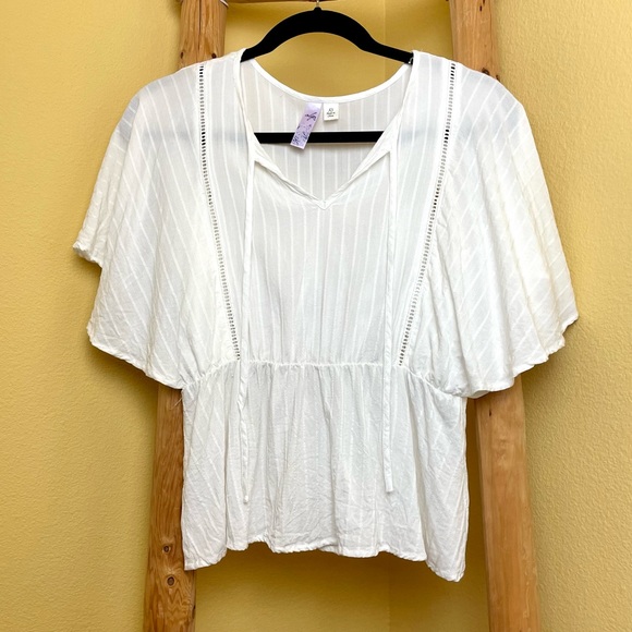 Francesca’s Alya White Blouse Boho Peasant Style Peplum Top Size XS - Picture 1 of 10